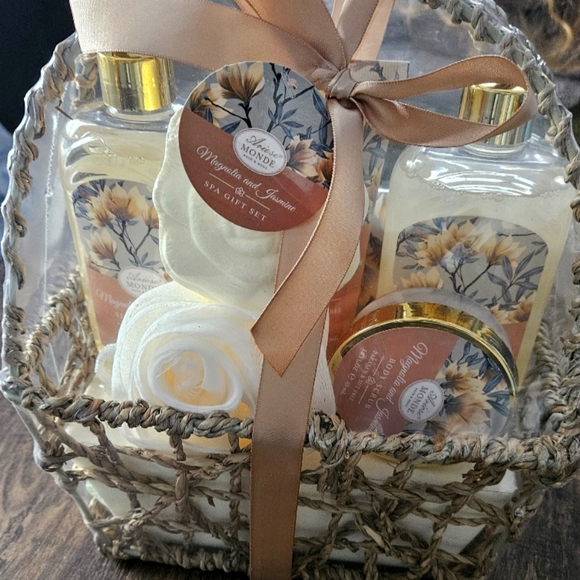 Spa Set - Picture 2 of 2